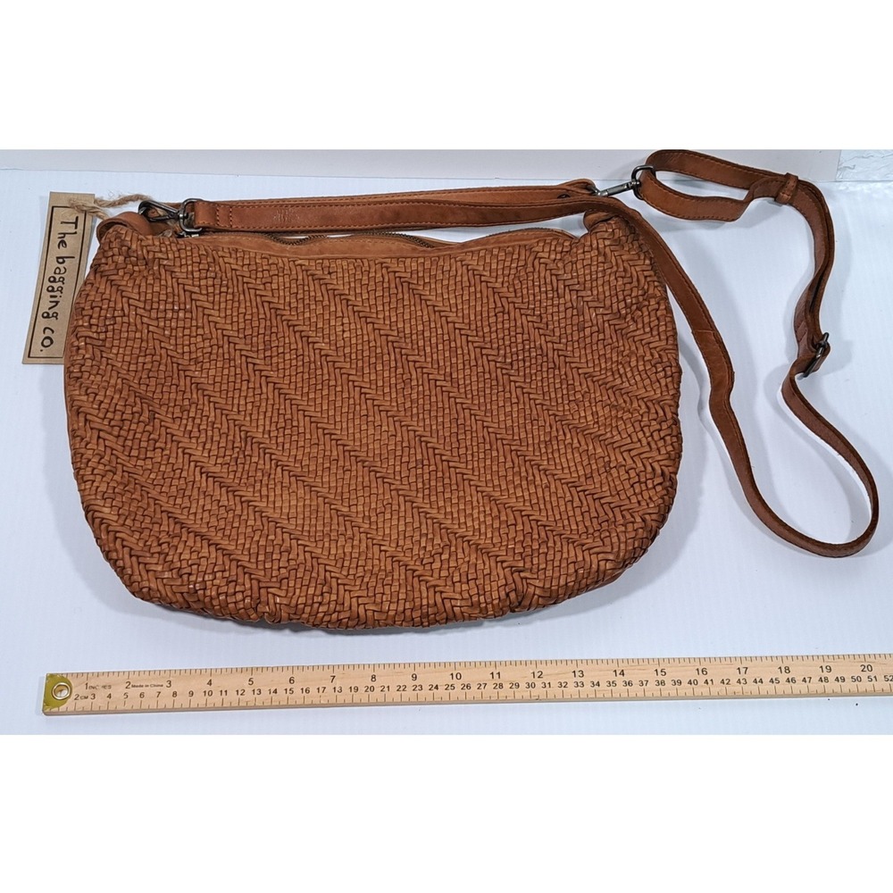 The Bagging Co Barcelona Woven Leather Crossbody Bag Tan Cuero 9THB2774 NEW - Picture 2 of 11